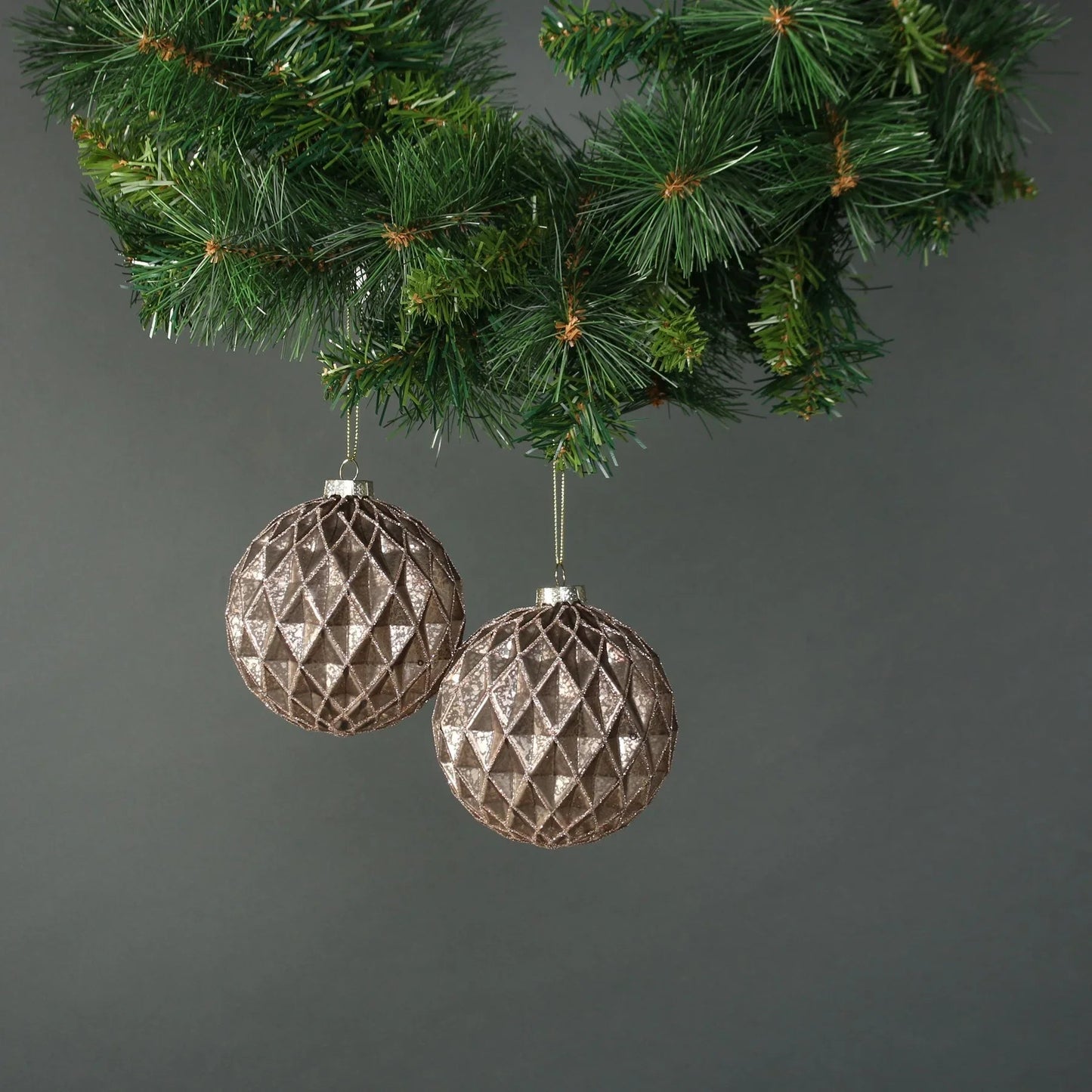 Gold Asteria 10cm Glass Diamond Bauble (Set of 4)