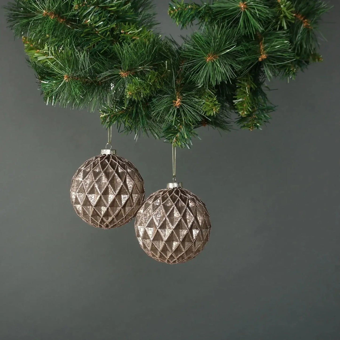 Gold Asteria 10cm Glass Diamond Bauble (Set of 4)