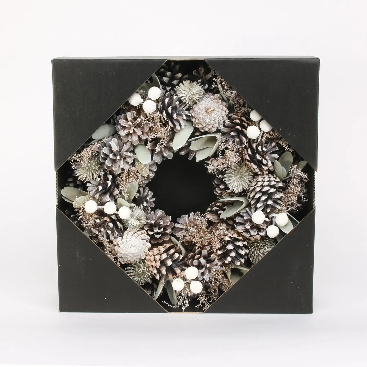 Sage Green and Natural Wreath (30cm)