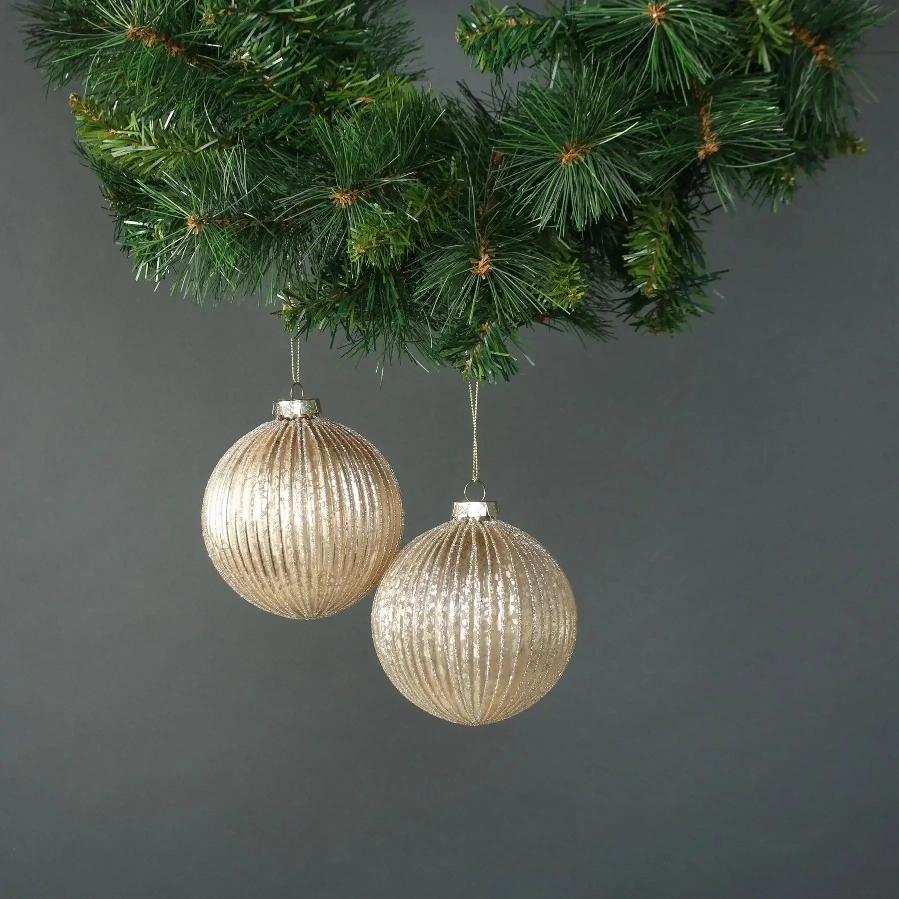 Calista 10cm Glass Bauble Gold (Set of 4) - Bristow Direct 