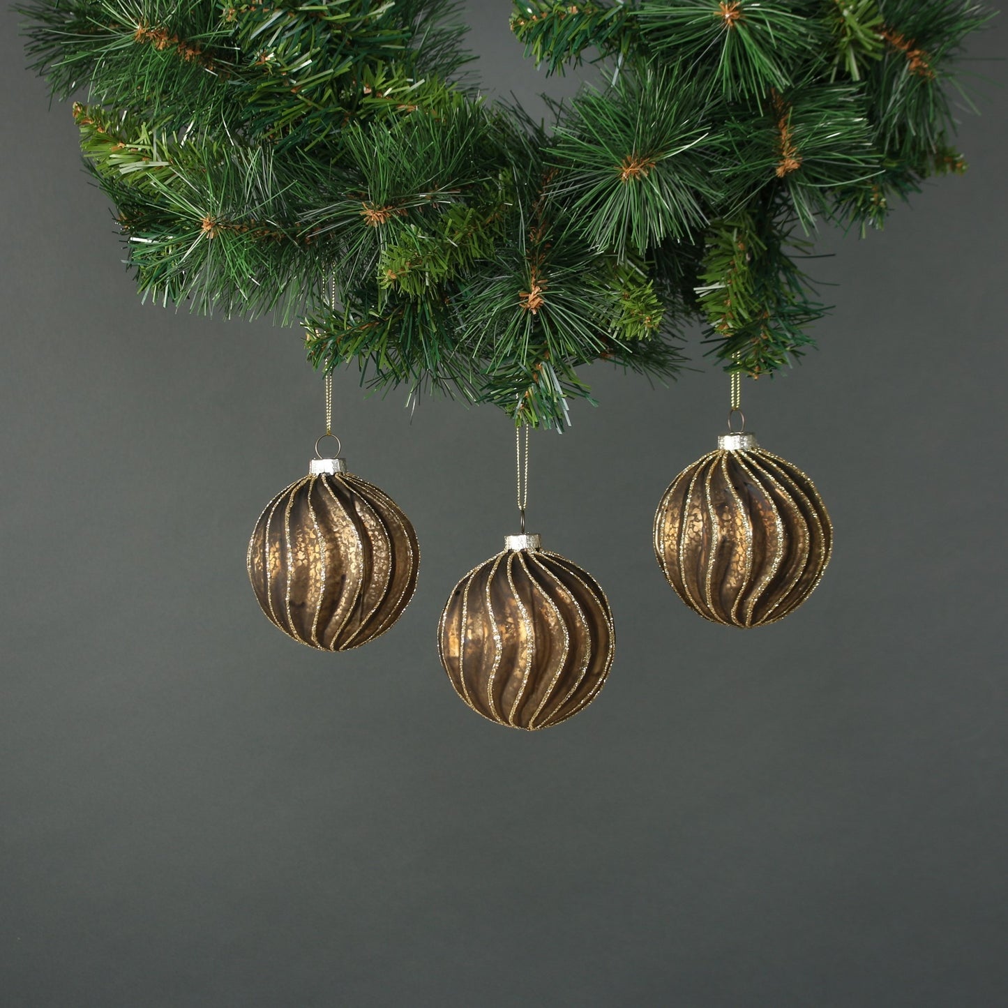 Meri 8cm Glass Bauble
