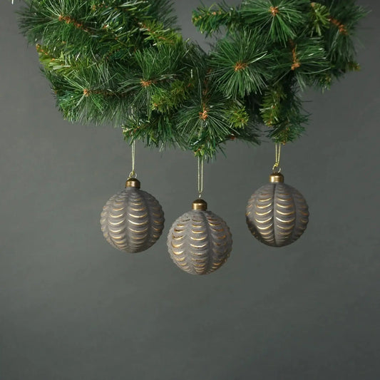 Luna Glass Frill Bauble Pewter and Gold (Set of 4)