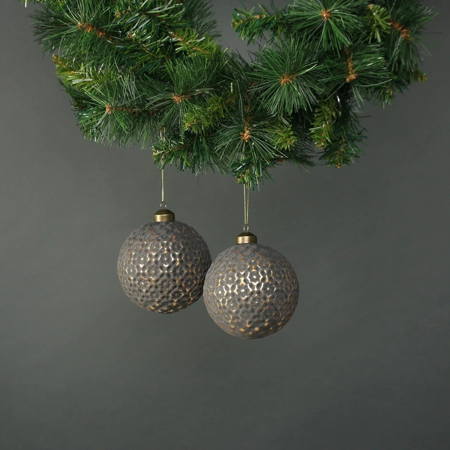 Luna 10cm Glass Ornate Bauble Pewter &amp; Silver (Set of 4)