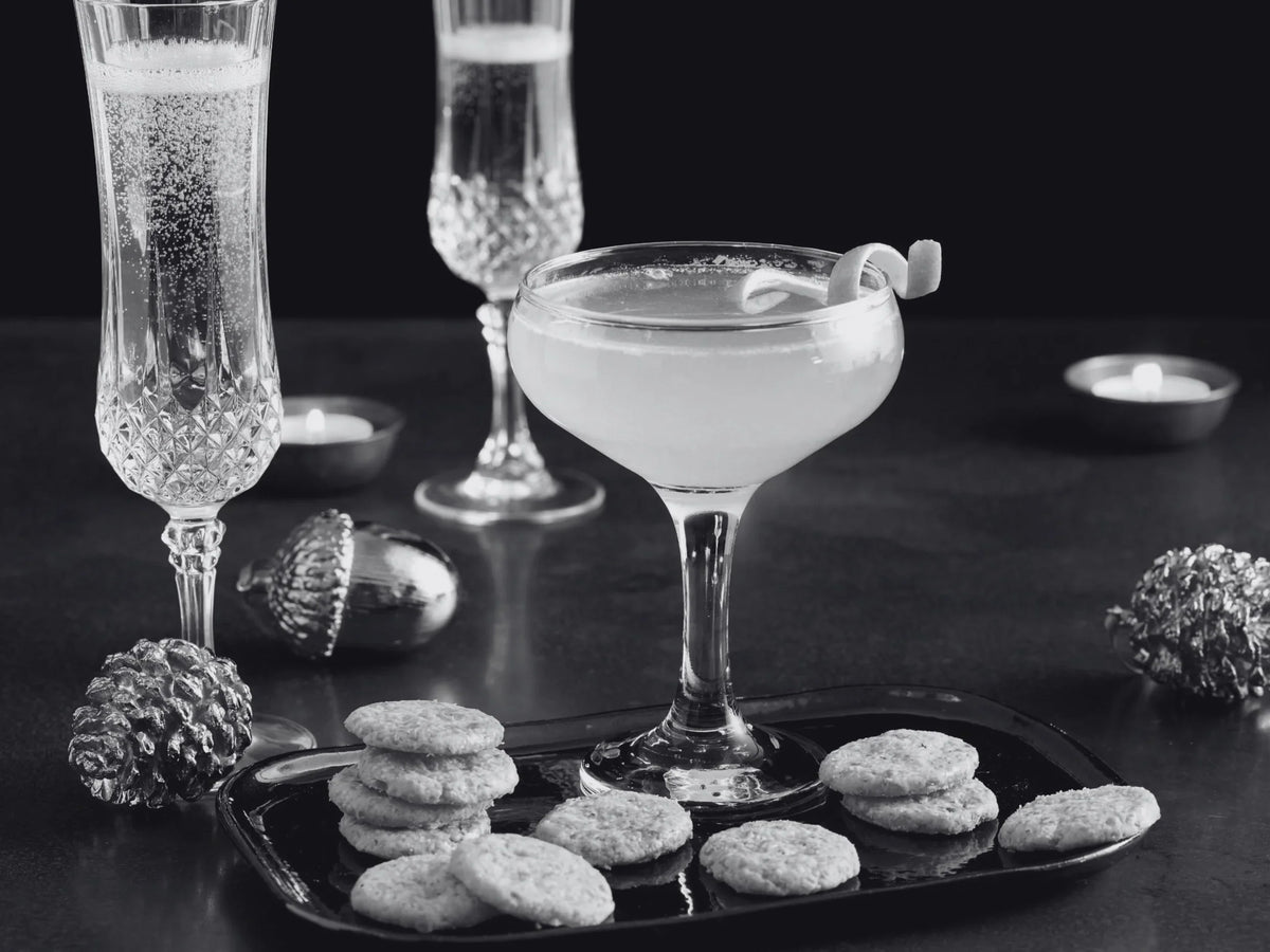 Gruyère Cheese & Tarragon Drinks Biscuits